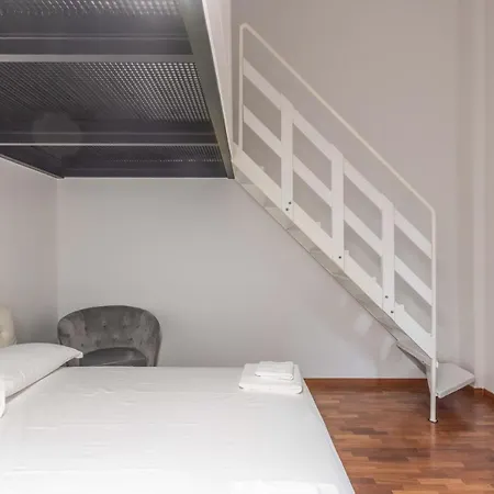 Ubaldini House, By Short Holidays 볼로냐