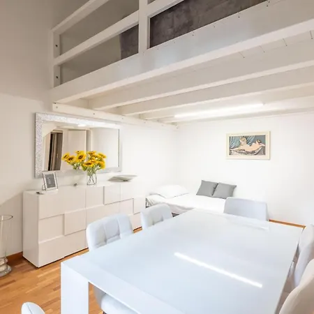 Ubaldini House, By Short Holidays * 볼로냐